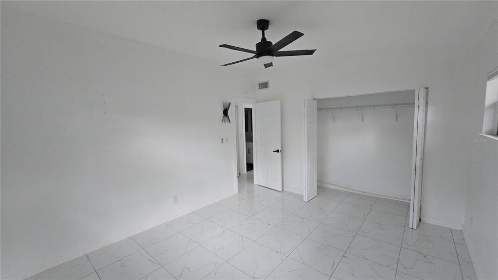 En Venta: $399,000 (3 camas, 2 baños, 1324 Pies cuadrados)