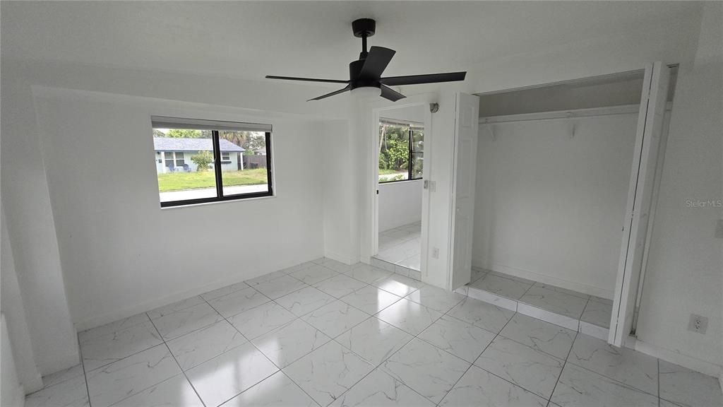 En Venta: $399,000 (3 camas, 2 baños, 1324 Pies cuadrados)
