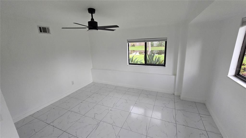 En Venta: $399,000 (3 camas, 2 baños, 1324 Pies cuadrados)