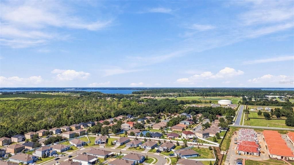 На продажу: $345,000 (4 спален, 2 ванн, 1776 Квадратных фут)