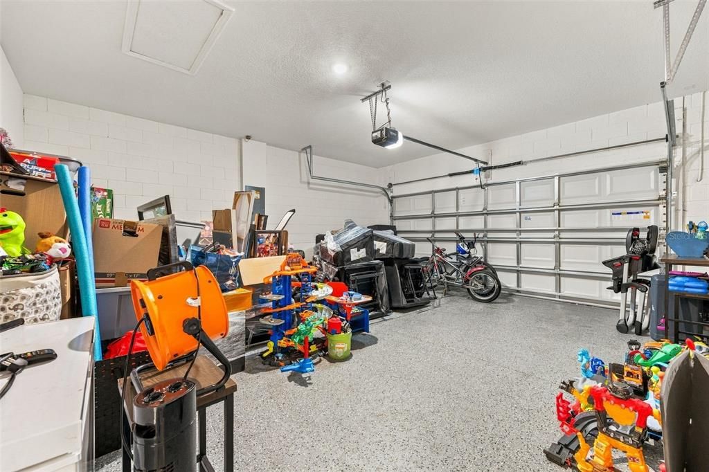 На продажу: $345,000 (4 спален, 2 ванн, 1776 Квадратных фут)