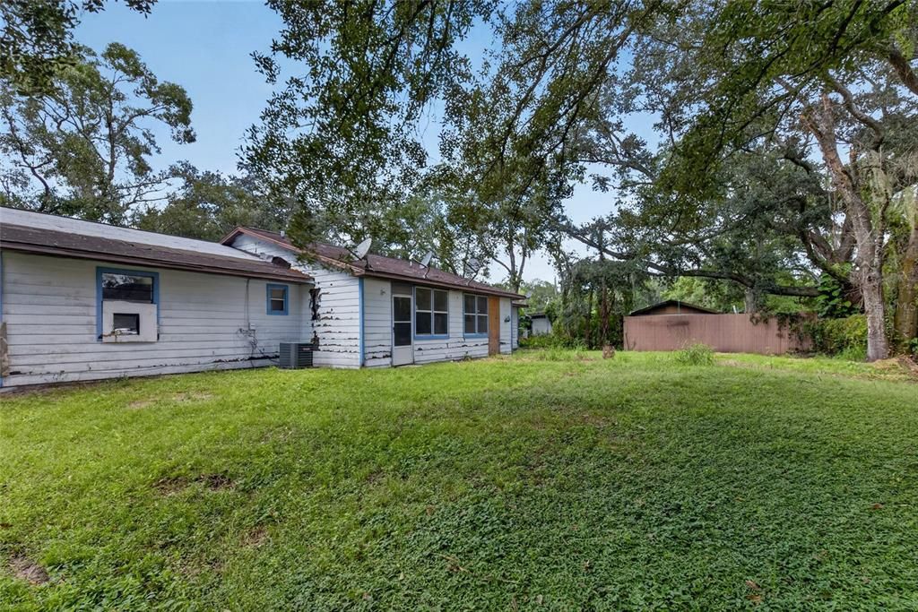 For Sale: $149,999 (4 beds, 2 baths, 1727 Square Feet)