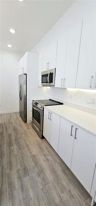 For Rent: $2,900 (3 beds, 2 baths, 1596 Square Feet)