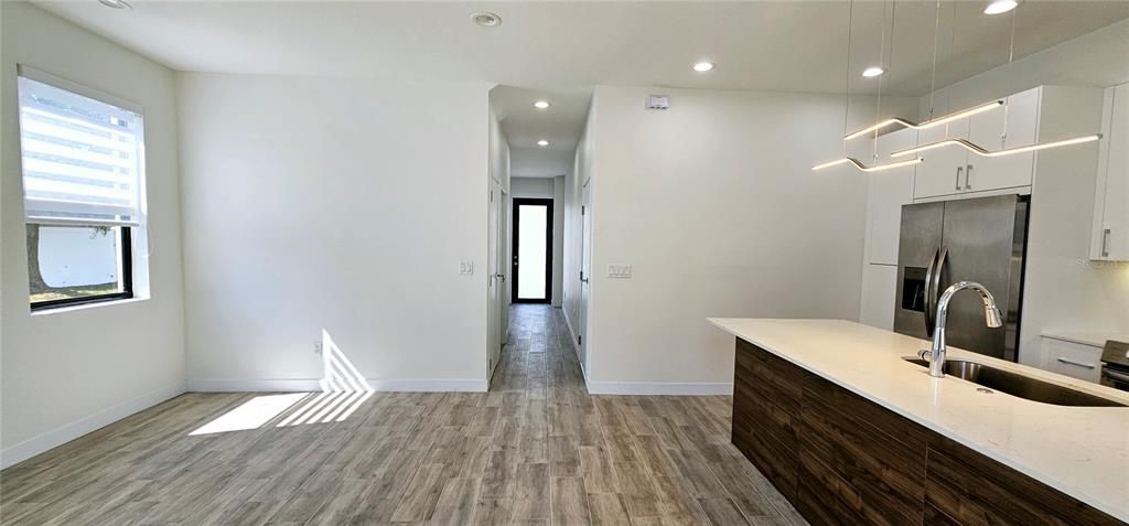 For Rent: $2,900 (3 beds, 2 baths, 1596 Square Feet)