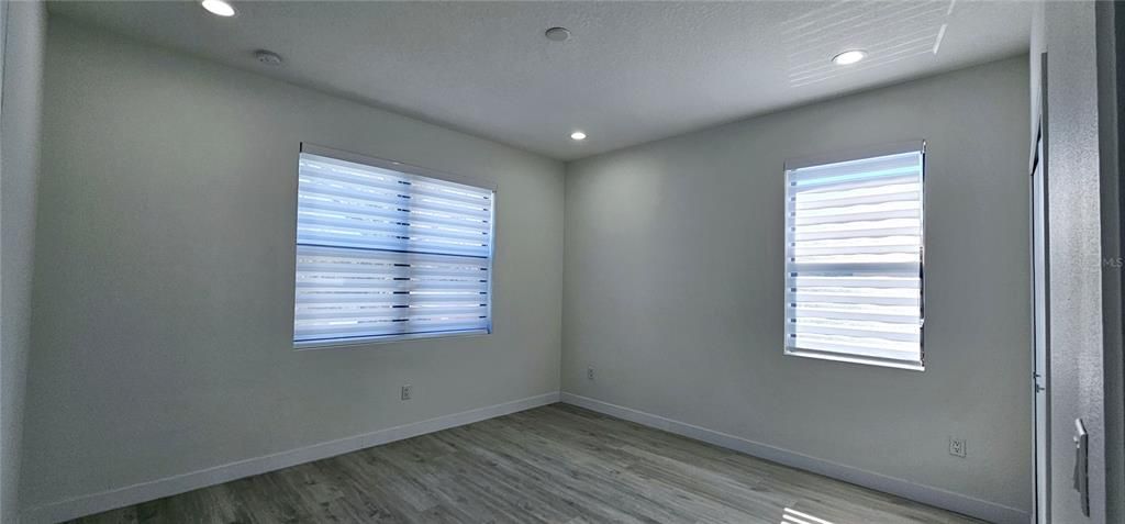For Rent: $2,900 (3 beds, 2 baths, 1596 Square Feet)