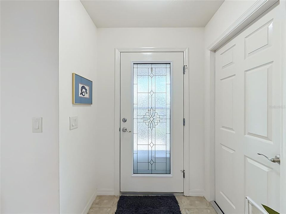 На продажу: $349,900 (2 спален, 2 ванн, 1132 Квадратных фут)
