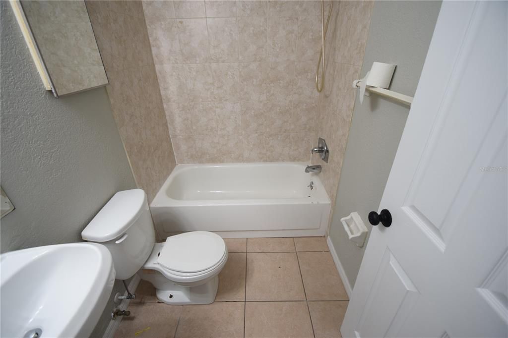 For Sale: $339,500 (4 beds, 0 baths, 1938 Square Feet)