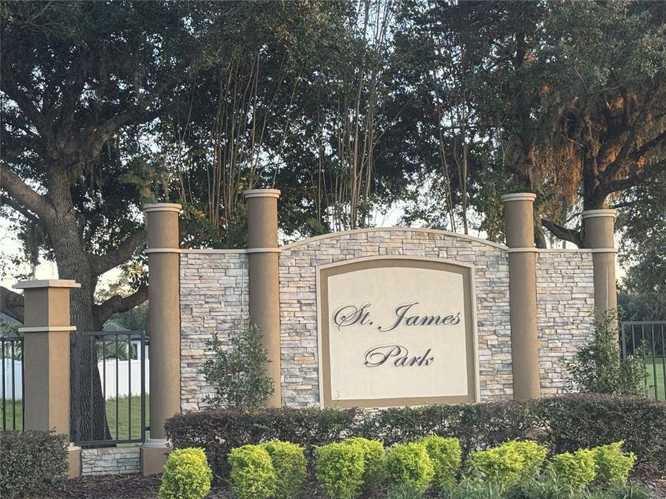 En Venta: $261,000 (3 camas, 2 baños, 1370 Pies cuadrados)