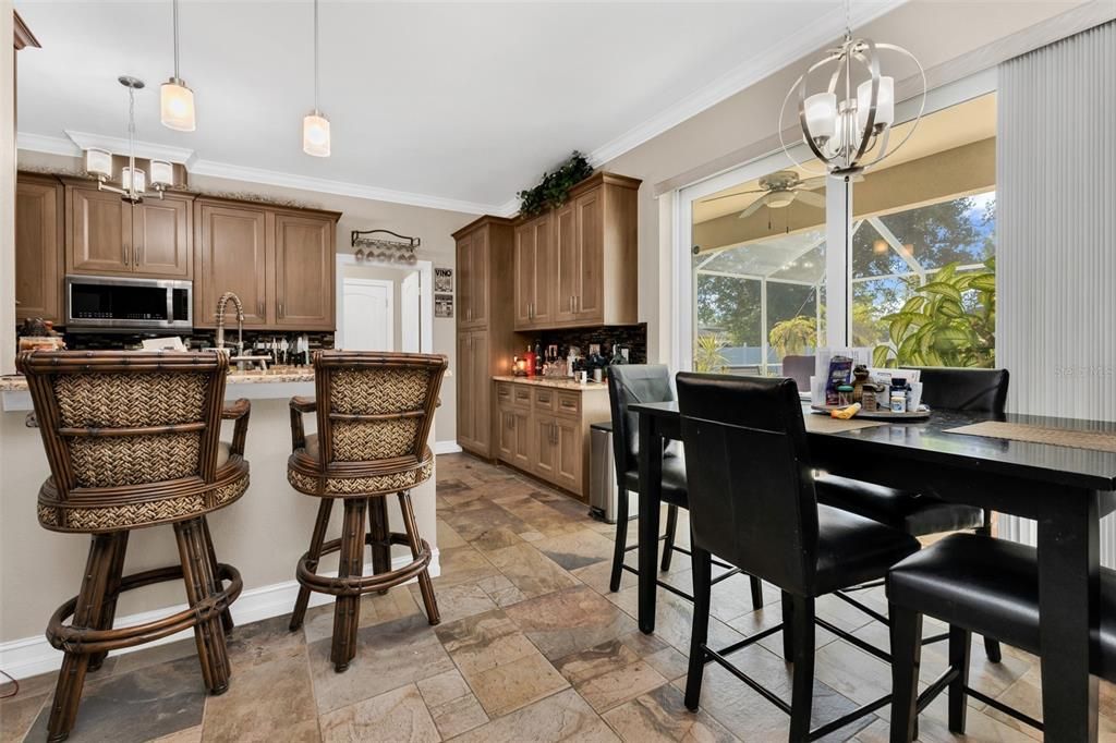 En Venta: $899,995 (3 camas, 3 baños, 2171 Pies cuadrados)