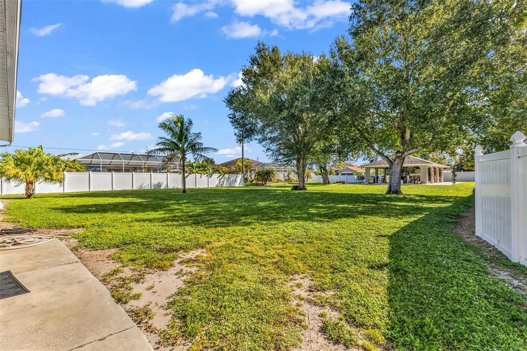 En Venta: $899,995 (3 camas, 3 baños, 2171 Pies cuadrados)