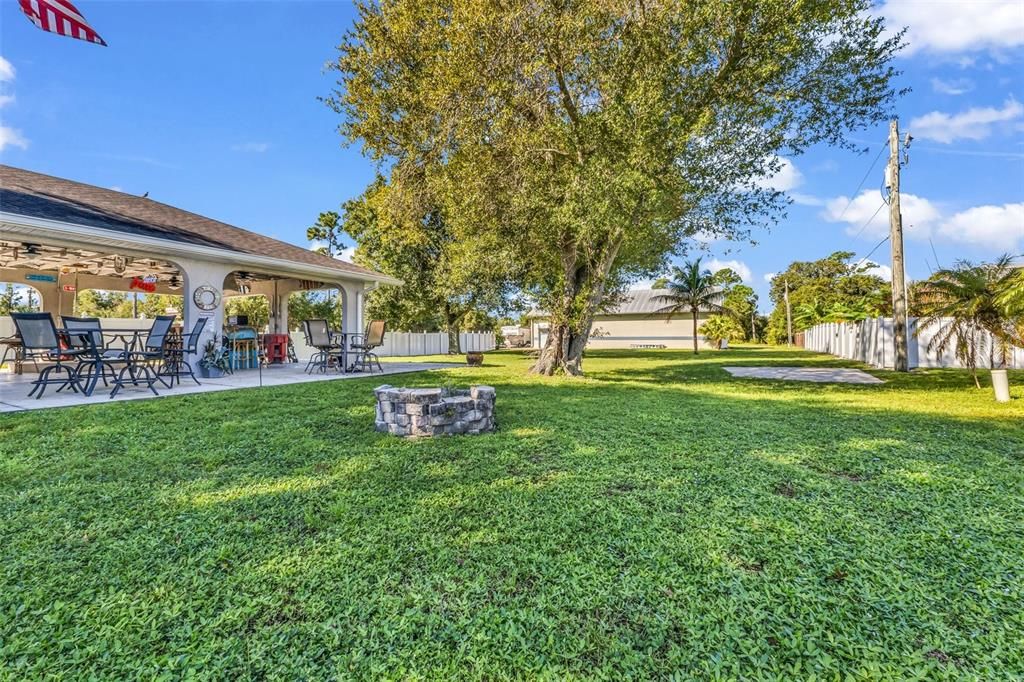 En Venta: $899,995 (3 camas, 3 baños, 2171 Pies cuadrados)