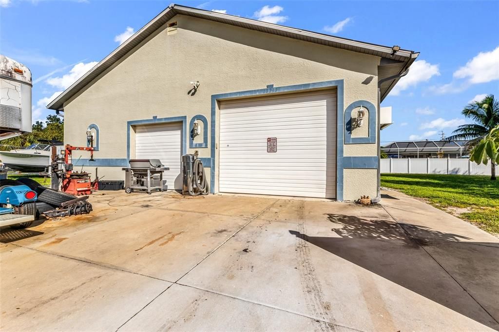 En Venta: $899,995 (3 camas, 3 baños, 2171 Pies cuadrados)