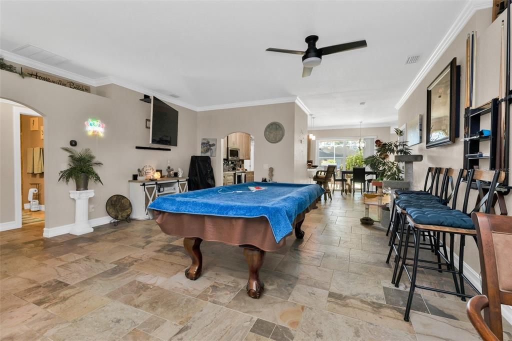 En Venta: $899,995 (3 camas, 3 baños, 2171 Pies cuadrados)