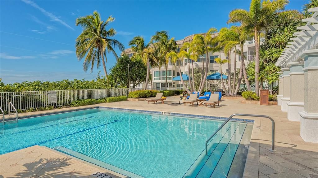 En Venta: $2,495,000 (3 camas, 3 baños, 2936 Pies cuadrados)