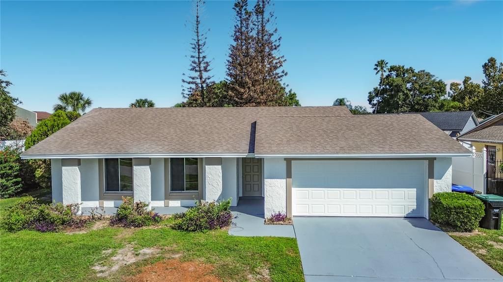For Sale: $347,500 (3 beds, 2 baths, 1204 Square Feet)