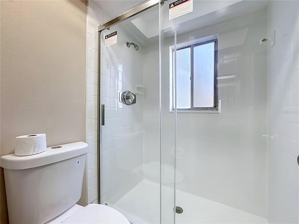 For Sale: $347,500 (3 beds, 2 baths, 1204 Square Feet)