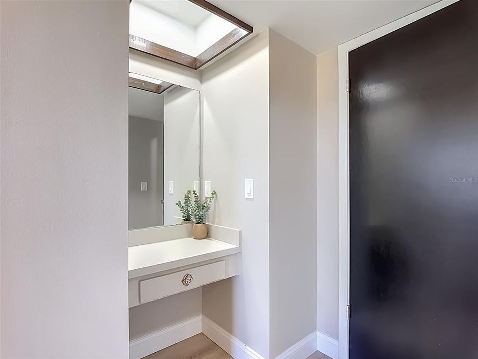 For Sale: $347,500 (3 beds, 2 baths, 1204 Square Feet)