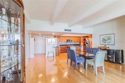 For Rent: $4,995 (2 beds, 2 baths, 1430 Square Feet)