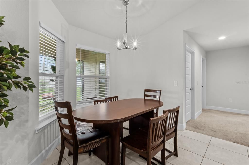 En Venta: $364,900 (4 camas, 2 baños, 2329 Pies cuadrados)