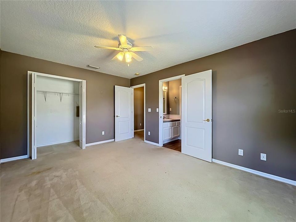 For Sale: $325,000 (3 beds, 2 baths, 1651 Square Feet)