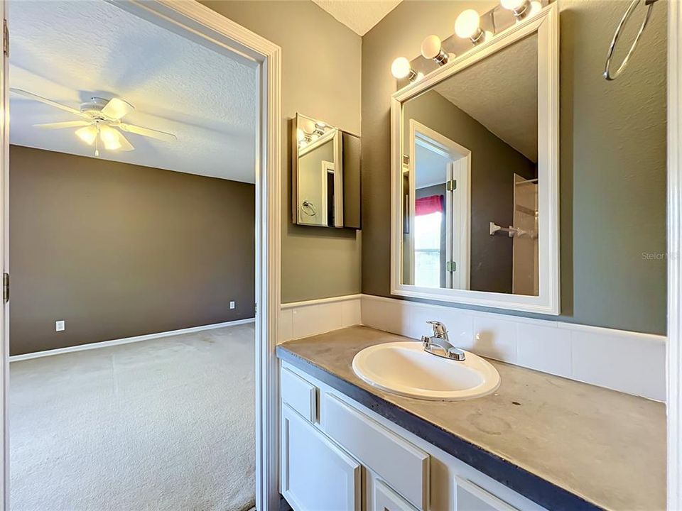 For Sale: $325,000 (3 beds, 2 baths, 1651 Square Feet)