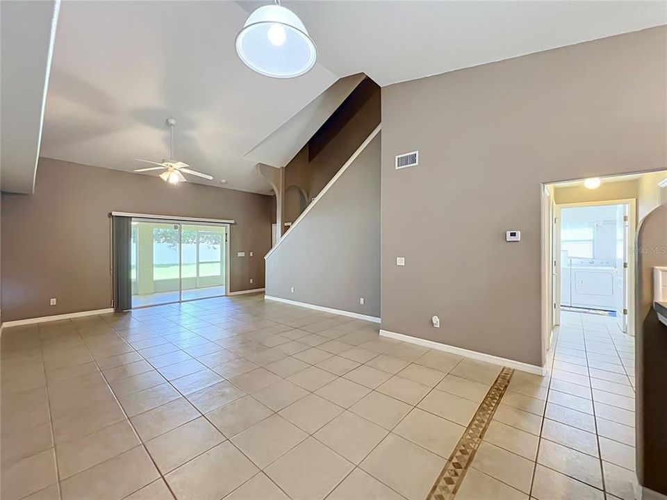 For Sale: $325,000 (3 beds, 2 baths, 1651 Square Feet)