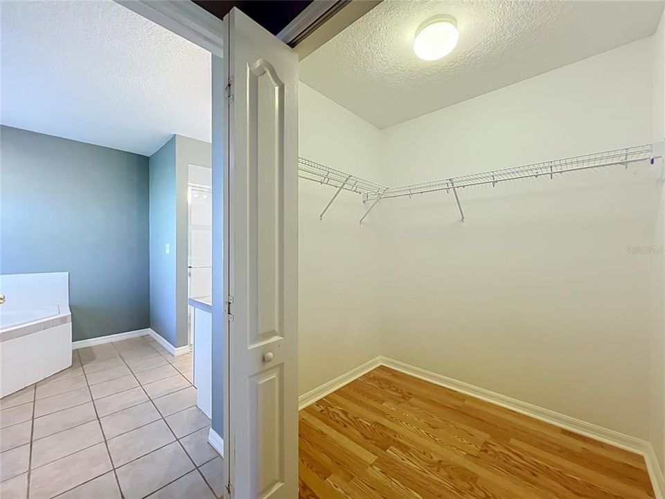 For Sale: $325,000 (3 beds, 2 baths, 1651 Square Feet)