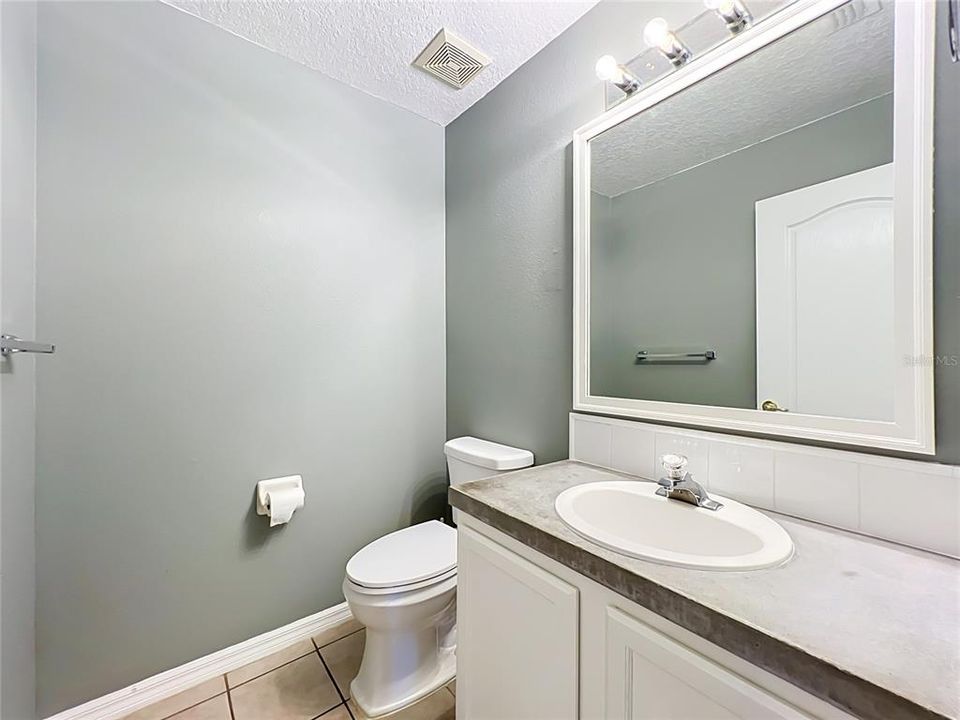 For Sale: $325,000 (3 beds, 2 baths, 1651 Square Feet)