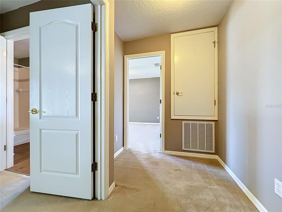 For Sale: $325,000 (3 beds, 2 baths, 1651 Square Feet)