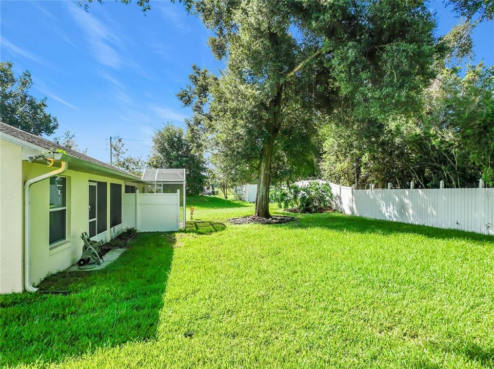 For Sale: $325,000 (3 beds, 2 baths, 1651 Square Feet)