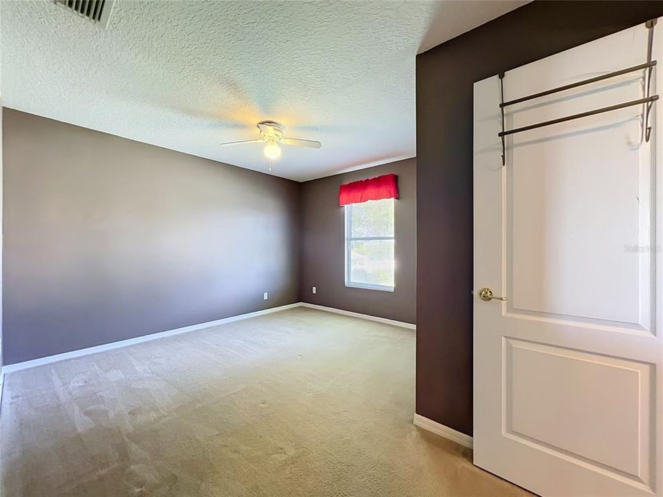 For Sale: $325,000 (3 beds, 2 baths, 1651 Square Feet)