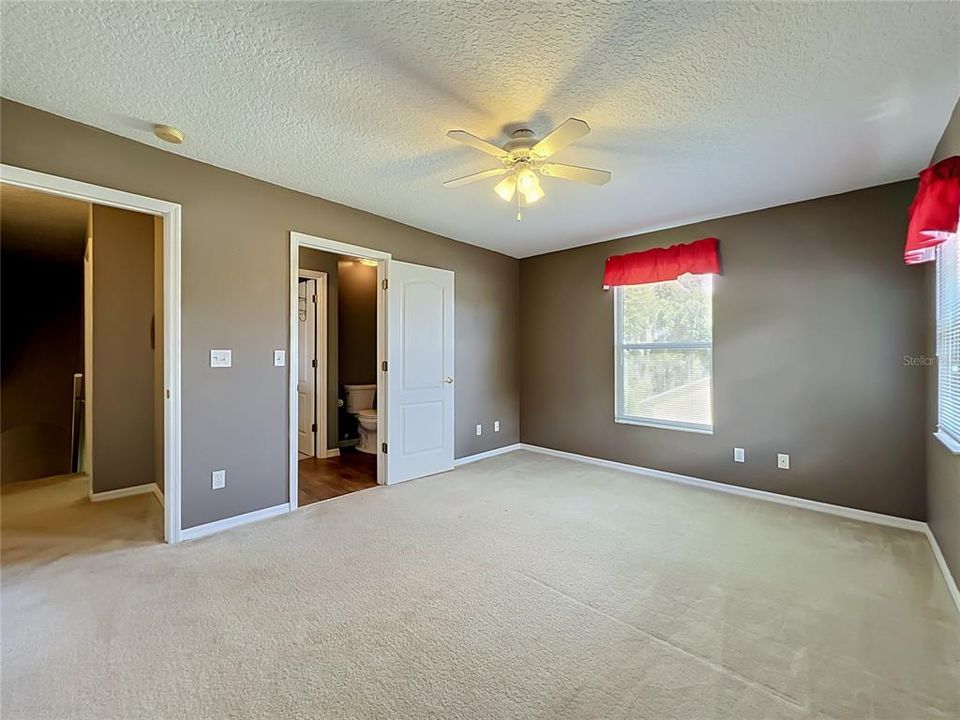 For Sale: $325,000 (3 beds, 2 baths, 1651 Square Feet)