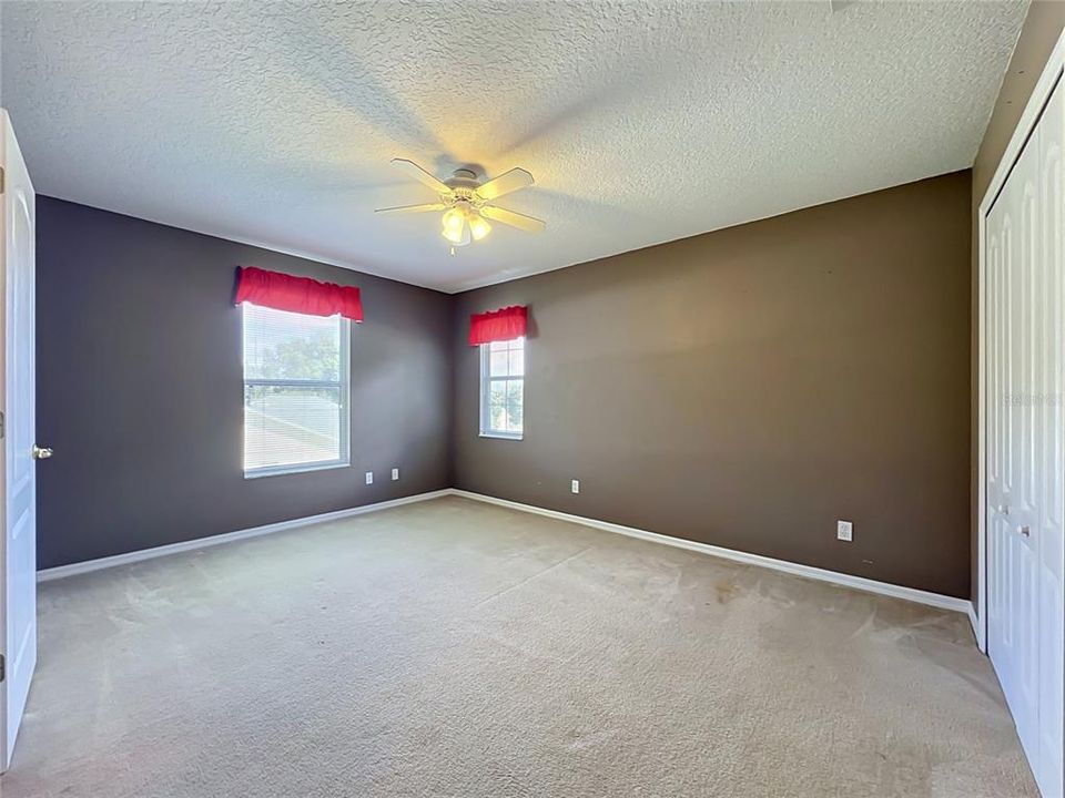 For Sale: $325,000 (3 beds, 2 baths, 1651 Square Feet)