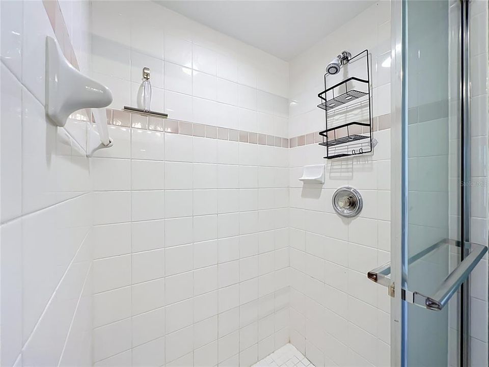 For Sale: $325,000 (3 beds, 2 baths, 1651 Square Feet)