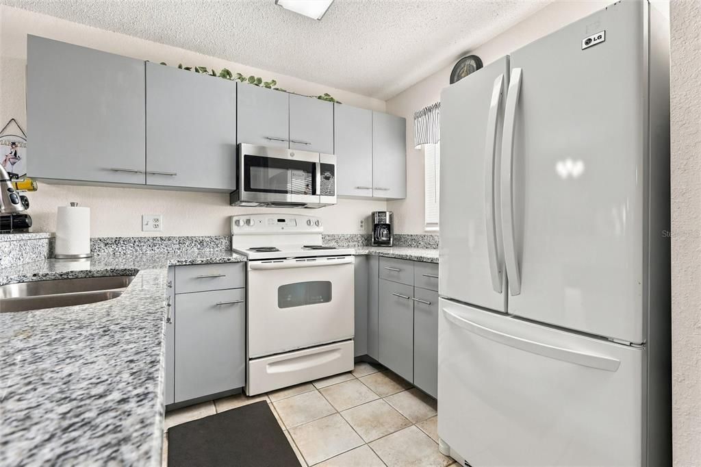 En Venta: $148,900 (2 camas, 2 baños, 859 Pies cuadrados)