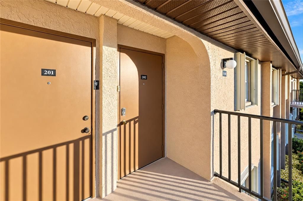 En Venta: $148,900 (2 camas, 2 baños, 859 Pies cuadrados)