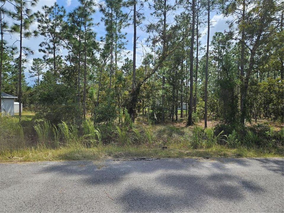 En Venta: $13,500 (0.24 acres)
