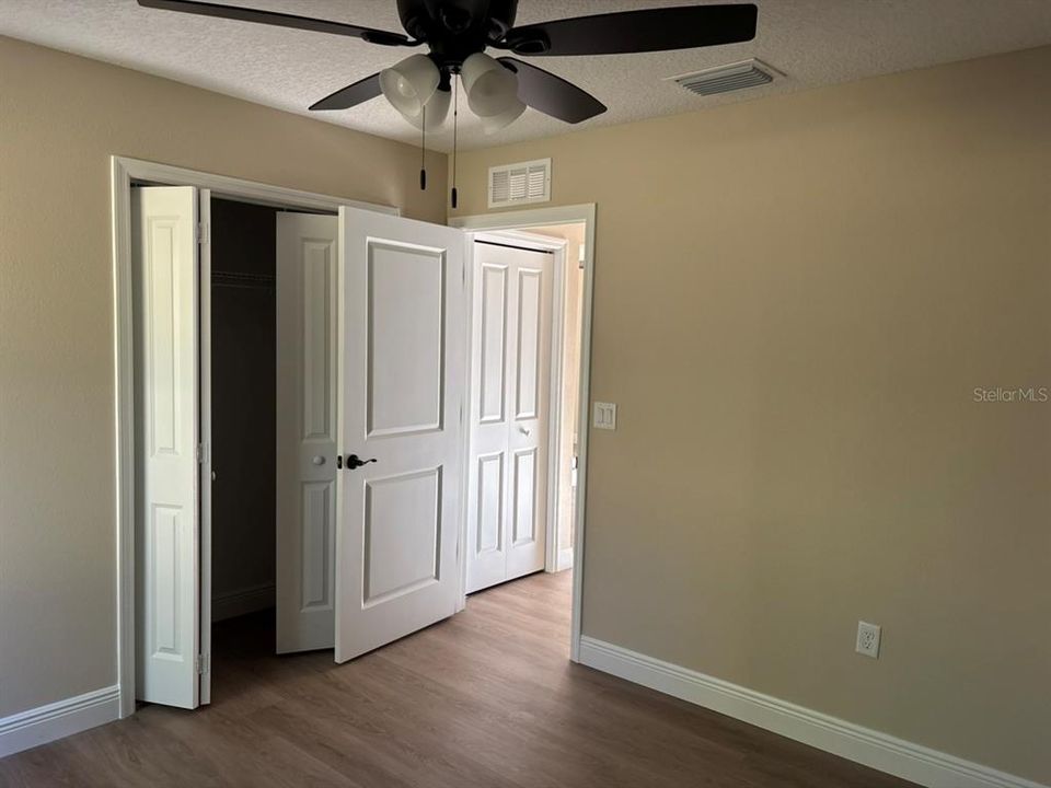 En Venta: $238,900 (3 camas, 2 baños, 1405 Pies cuadrados)