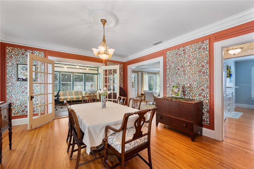 For Sale: $719,000 (3 beds, 3 baths, 2948 Square Feet)