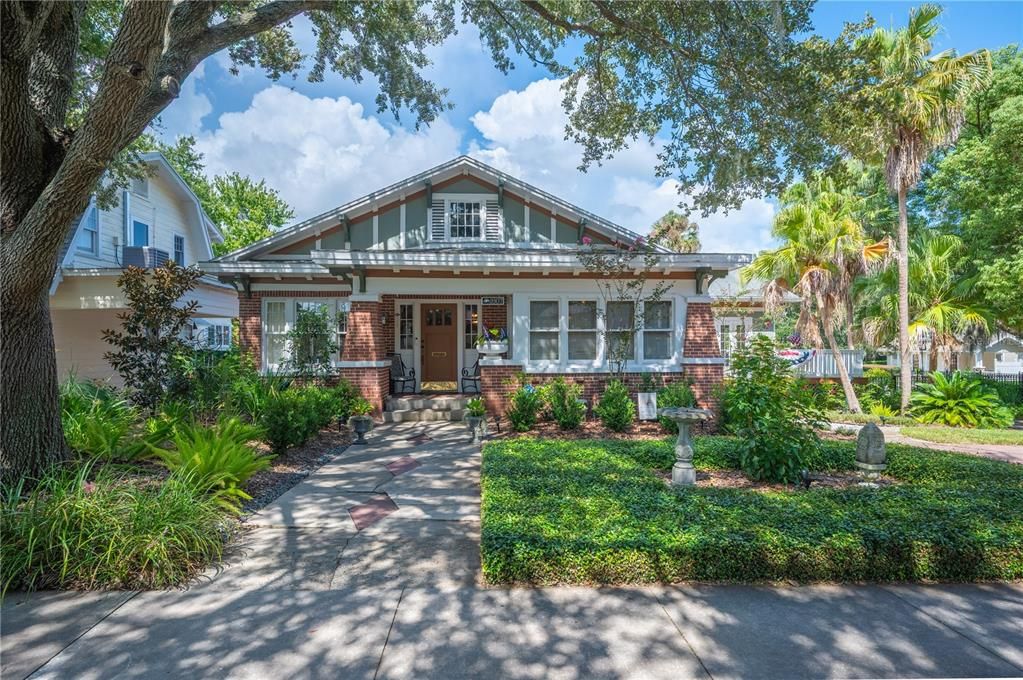 For Sale: $719,000 (3 beds, 3 baths, 2948 Square Feet)