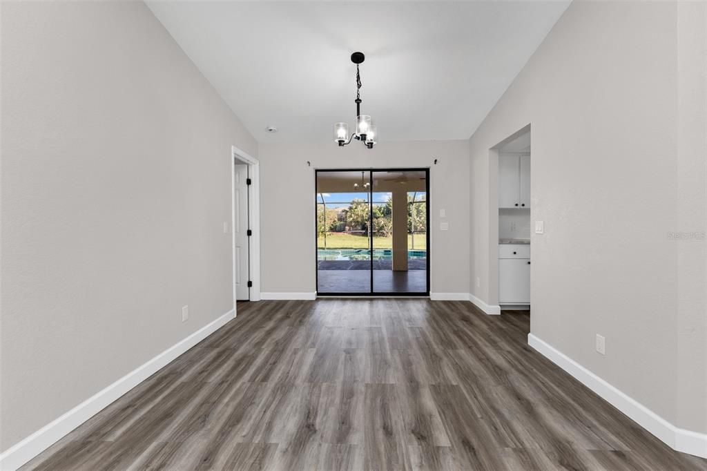 For Sale: $419,995 (3 beds, 2 baths, 1822 Square Feet)