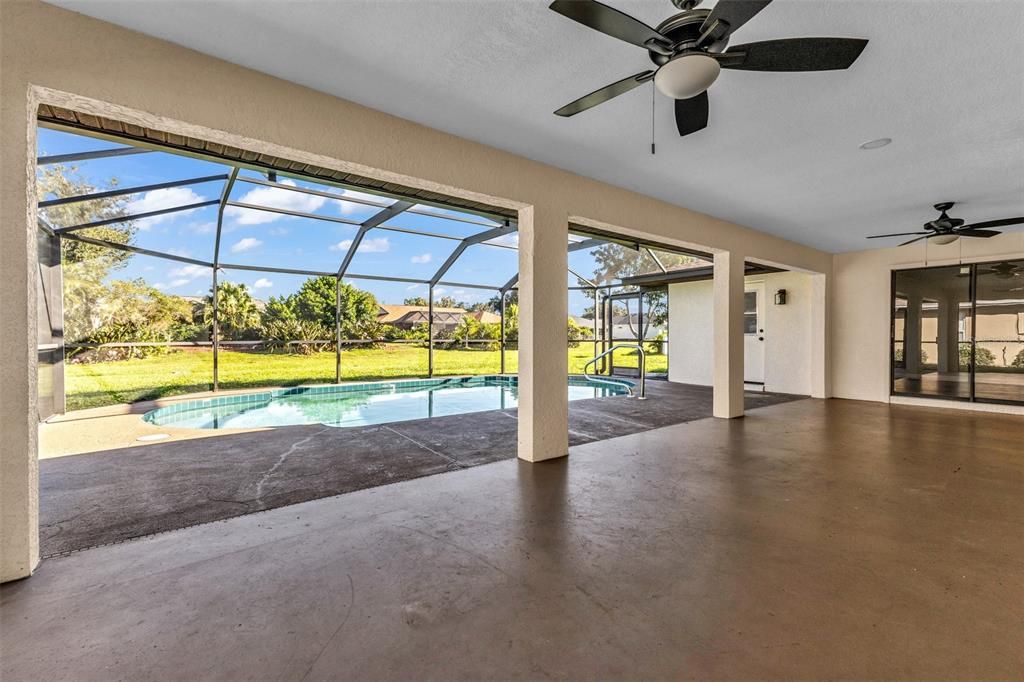 For Sale: $419,995 (3 beds, 2 baths, 1822 Square Feet)