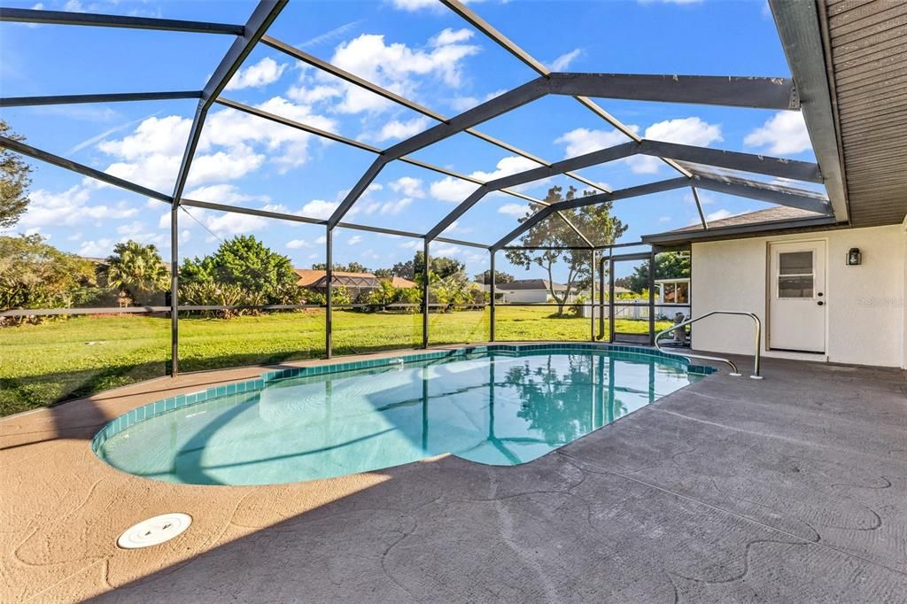 For Sale: $419,995 (3 beds, 2 baths, 1822 Square Feet)