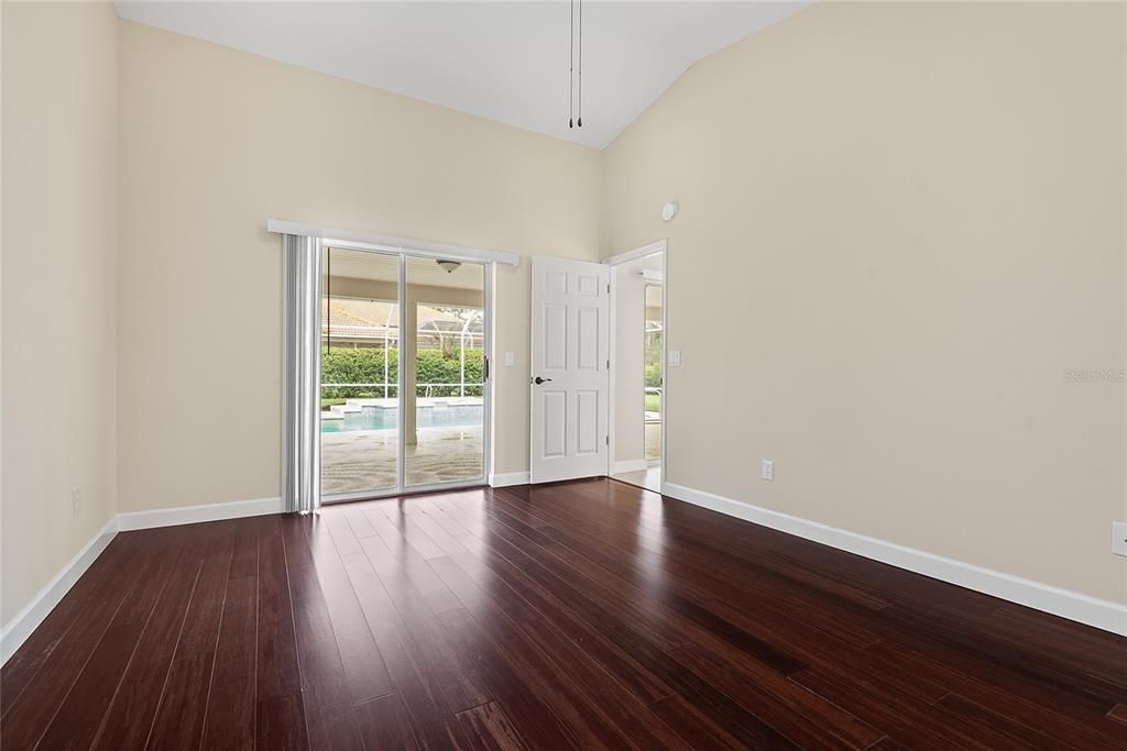 For Sale: $449,900 (3 beds, 2 baths, 1984 Square Feet)