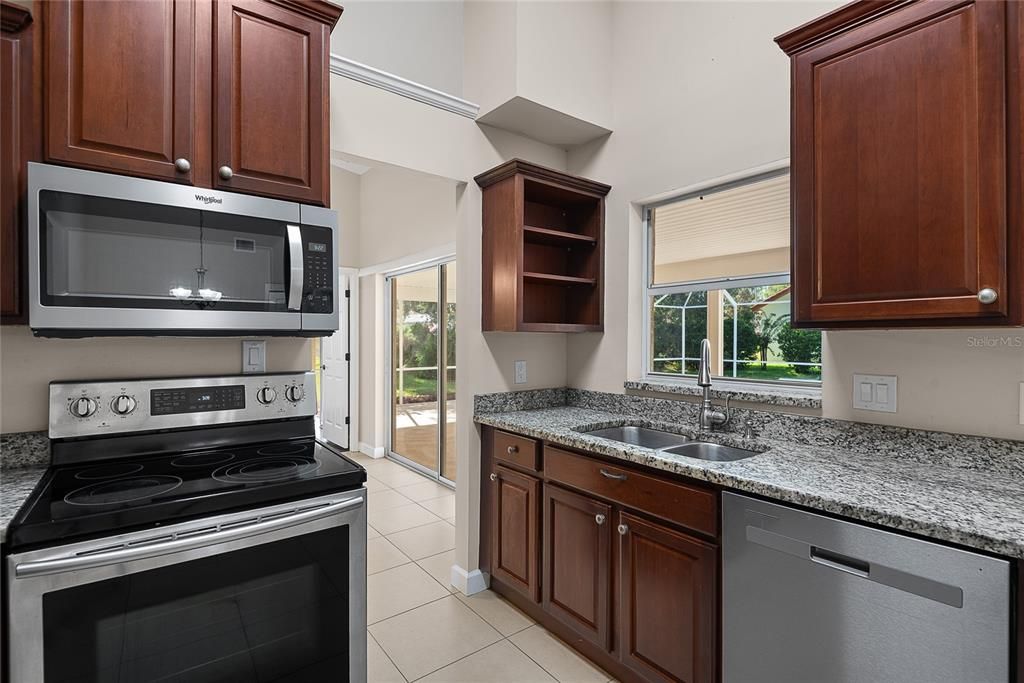 For Sale: $449,900 (3 beds, 2 baths, 1984 Square Feet)
