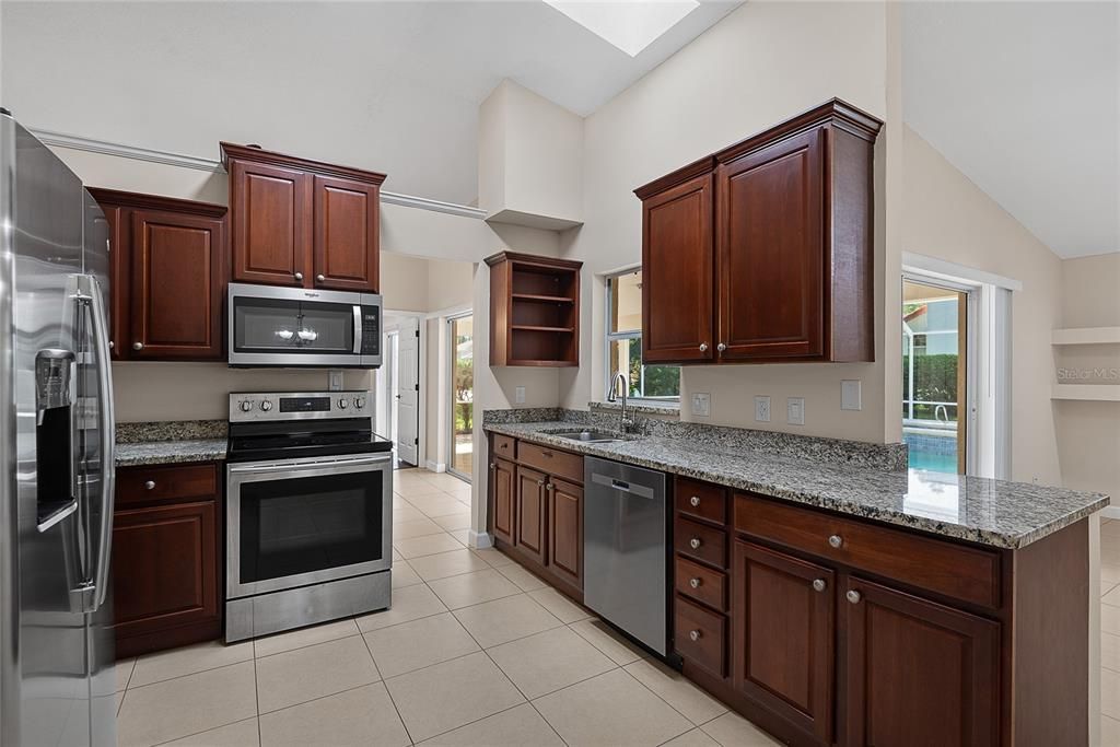 For Sale: $449,900 (3 beds, 2 baths, 1984 Square Feet)