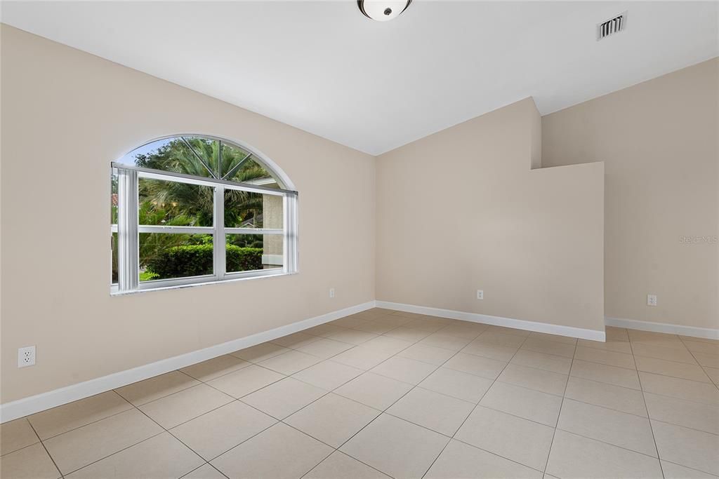 For Sale: $449,900 (3 beds, 2 baths, 1984 Square Feet)
