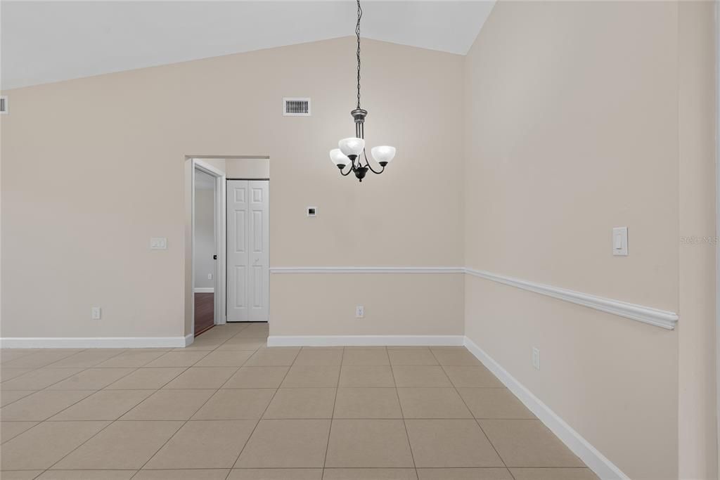 For Sale: $449,900 (3 beds, 2 baths, 1984 Square Feet)