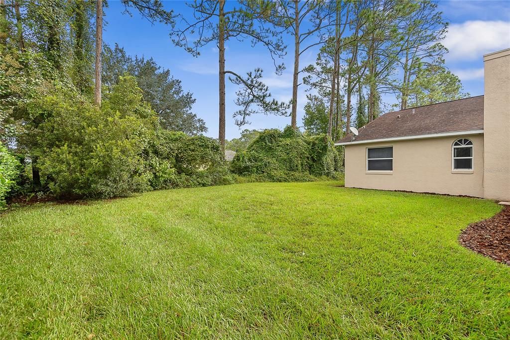 For Sale: $449,900 (3 beds, 2 baths, 1984 Square Feet)