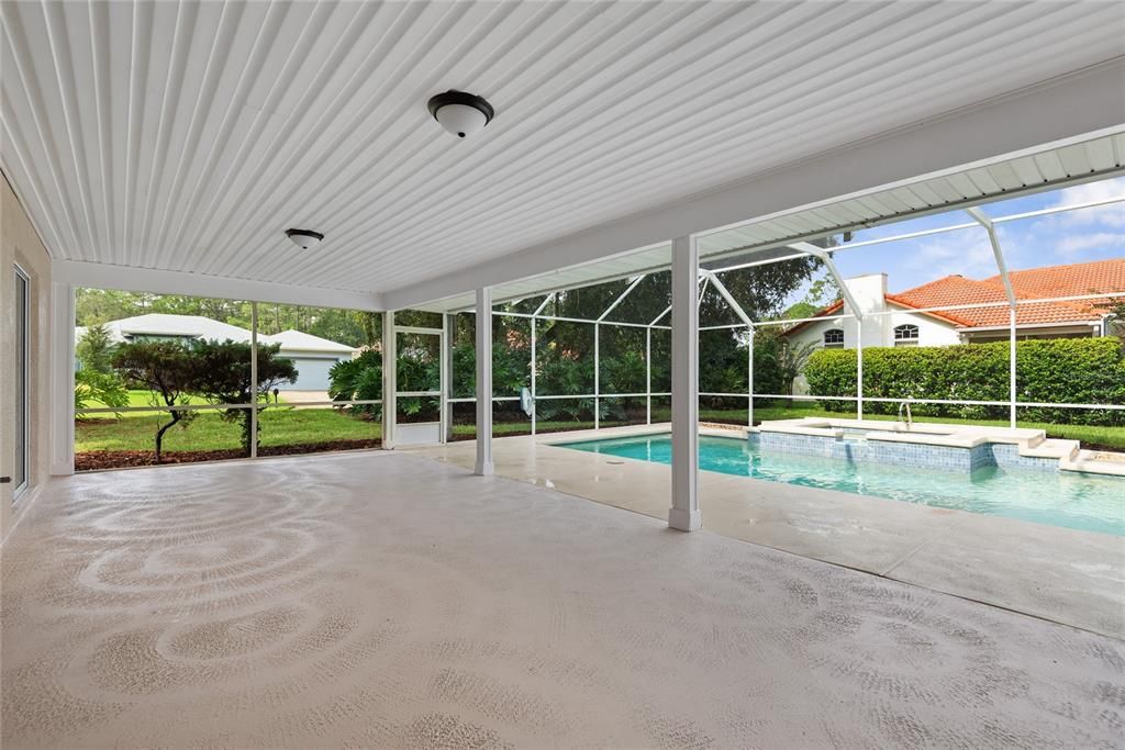 For Sale: $449,900 (3 beds, 2 baths, 1984 Square Feet)